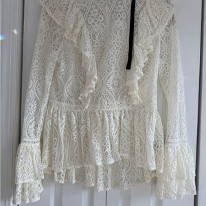 Amaryllis Lace Ruffle Blouse - Cream small